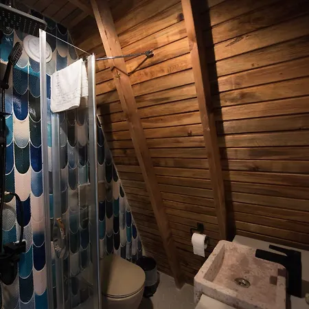 לינה וארוחת בוקר Byelka *